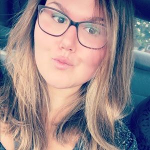 Meet your Posher, Nina